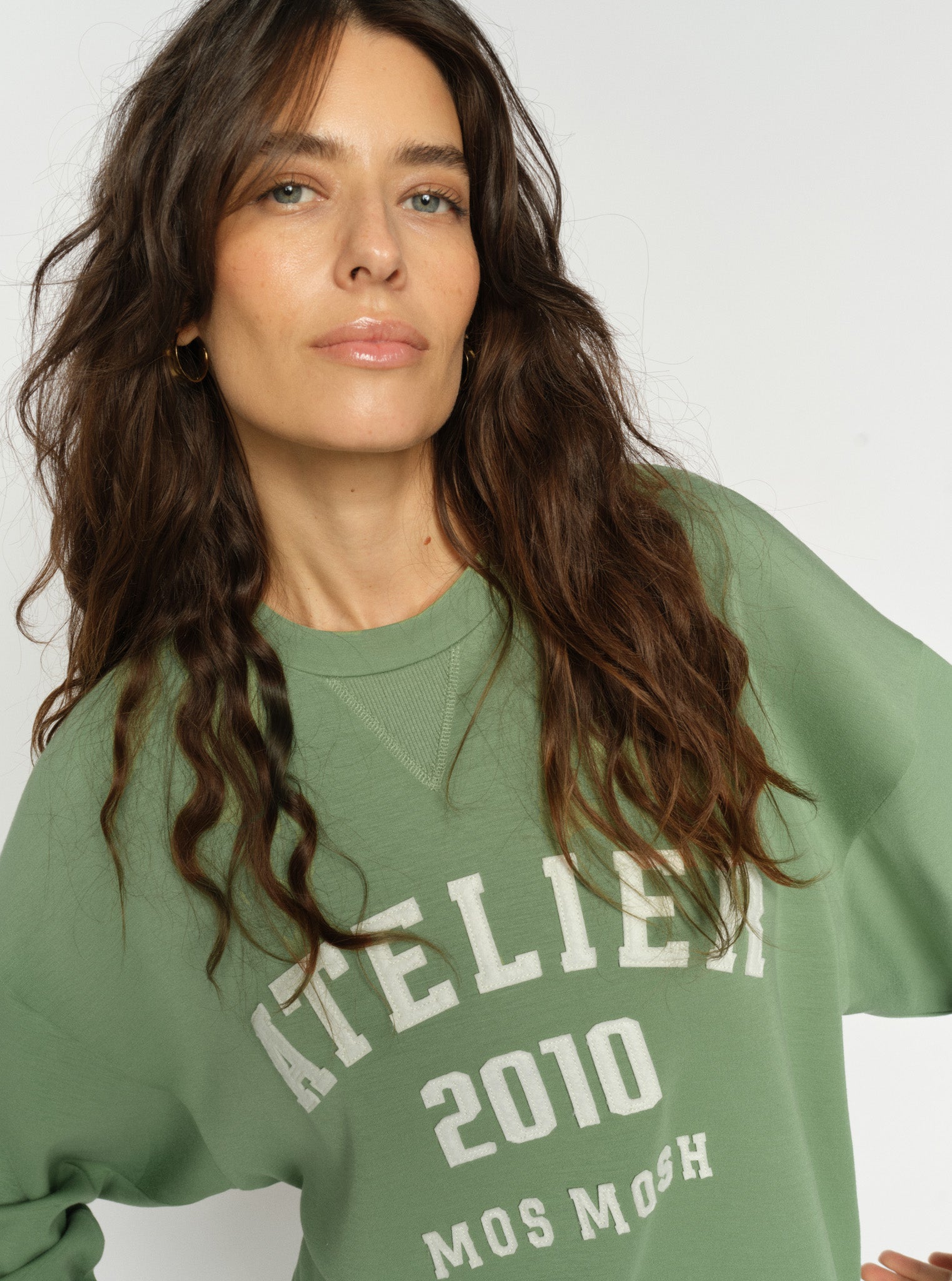 Modelshot / Turf Green / Detail